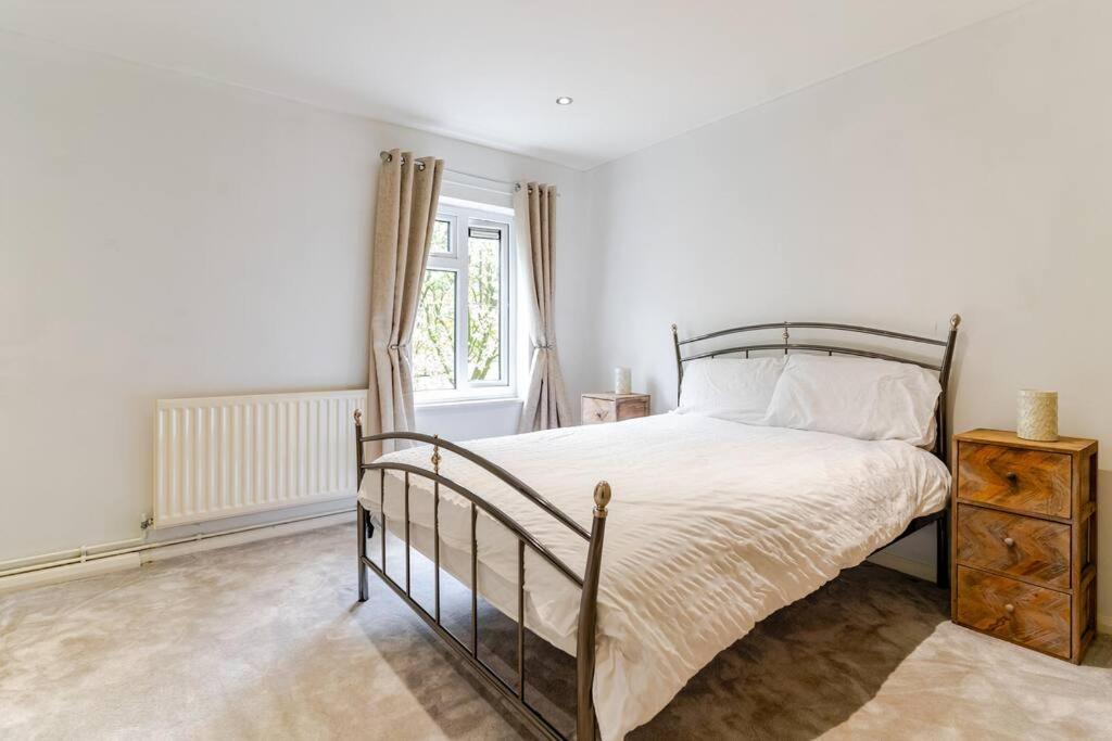 A&S Properties, No Guest Fees, Bank Transfe Deposit Available Wolverhampton Exterior foto